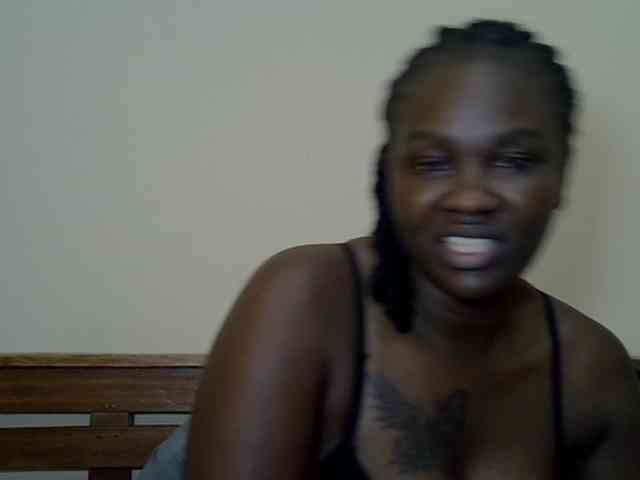 Prettyliz30 webcam