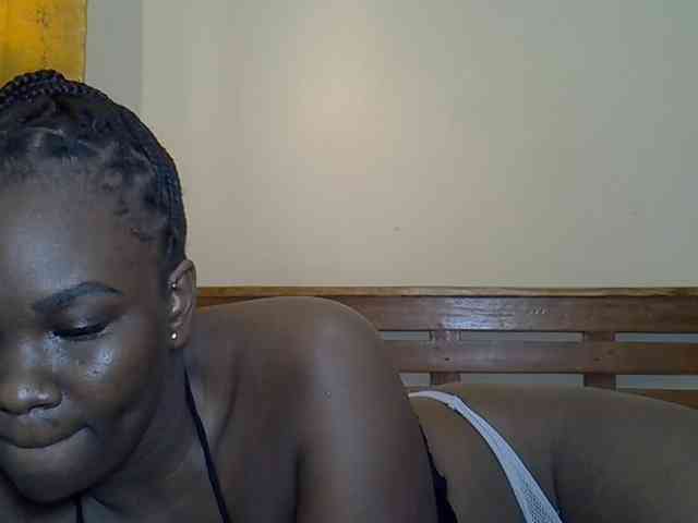 Prettyliz30 webcam