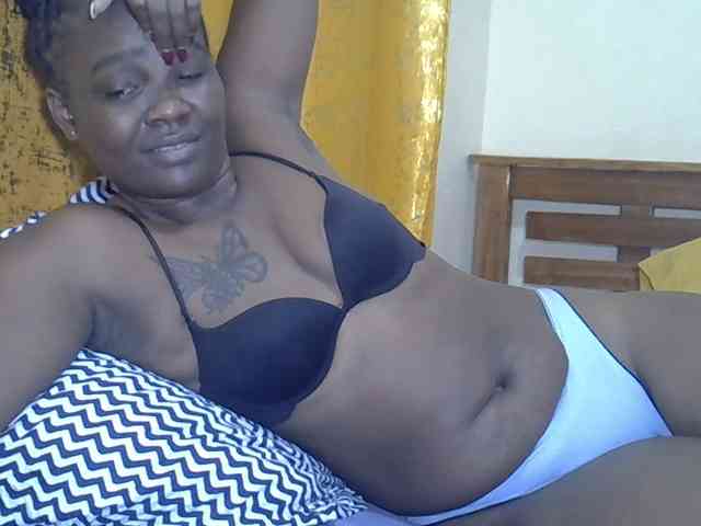 Prettyliz30 webcam