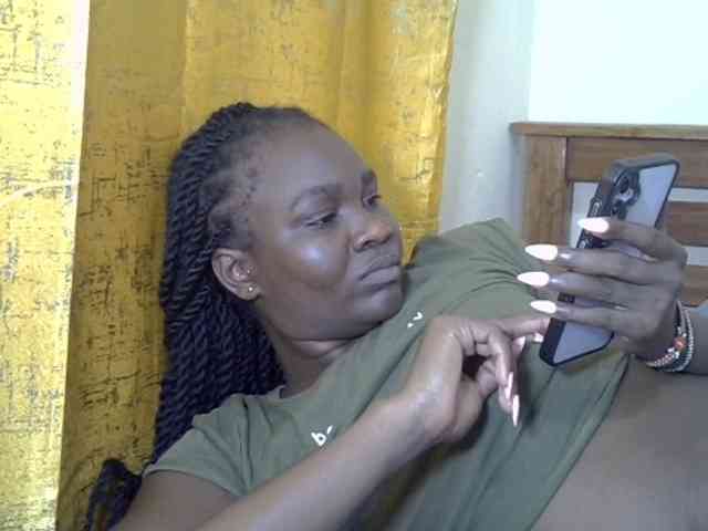 Prettyliz30 webcam