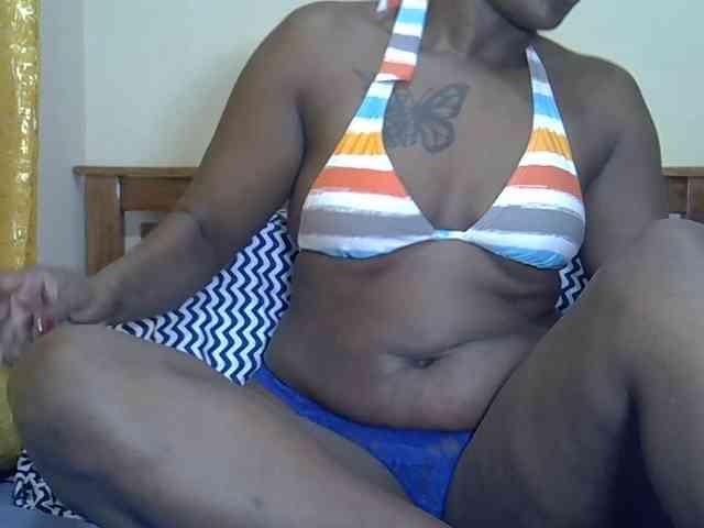 Prettyliz30 webcam