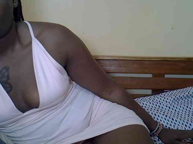 Prettyliz30 webcam