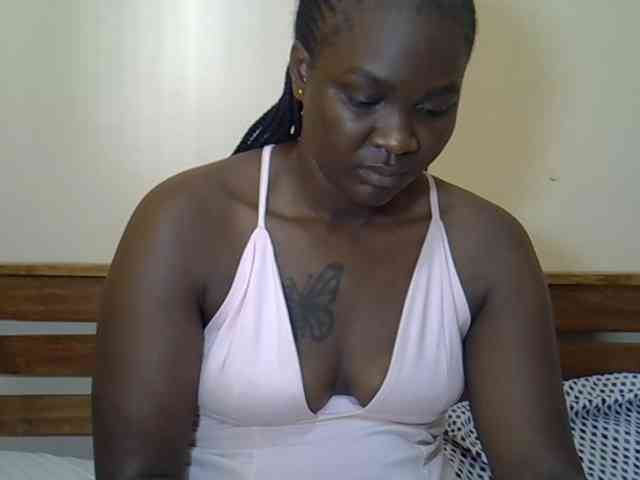 Prettyliz30 webcam