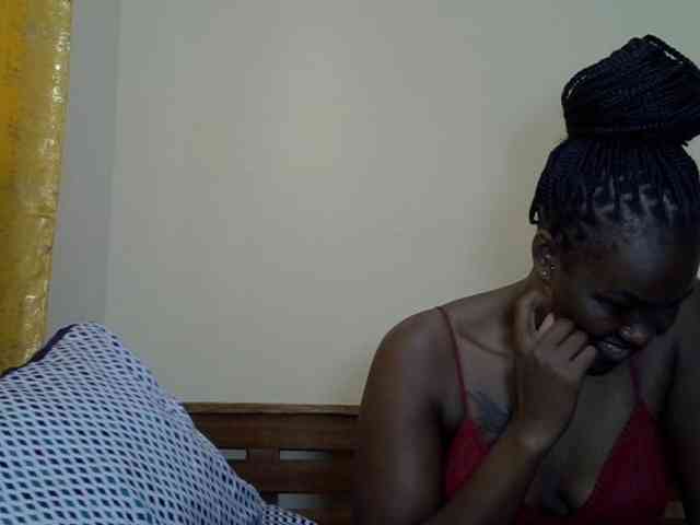 Prettyliz30 webcam