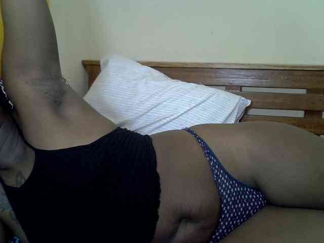 यह मॉडल अभी लाइव है. Prettyliz30