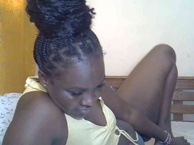 Prettyliz30 webcam