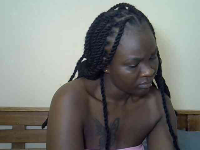 Prettyliz30 webcam