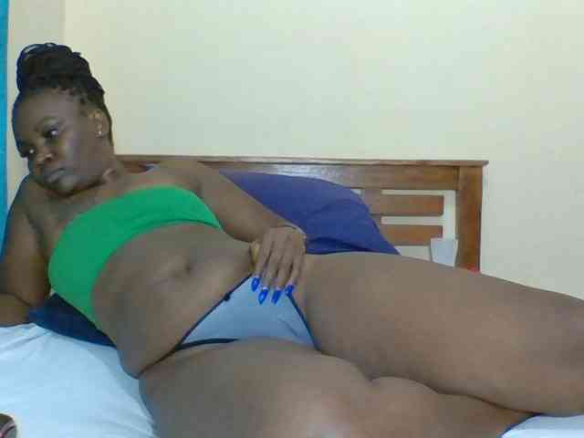 Prettyliz30 webcam