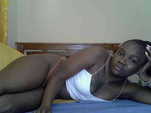 Prettyliz30 webcam