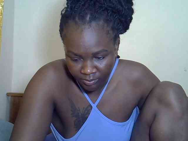 Prettyliz30 webcam