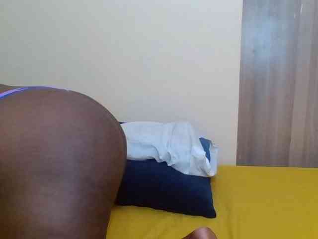 Prettyliz30 webcam