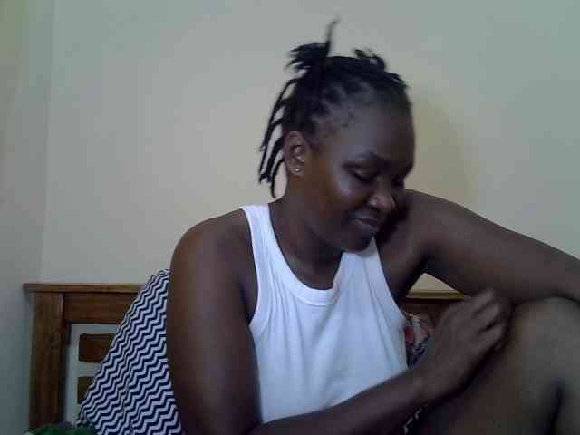 Prettyliz30 webcam