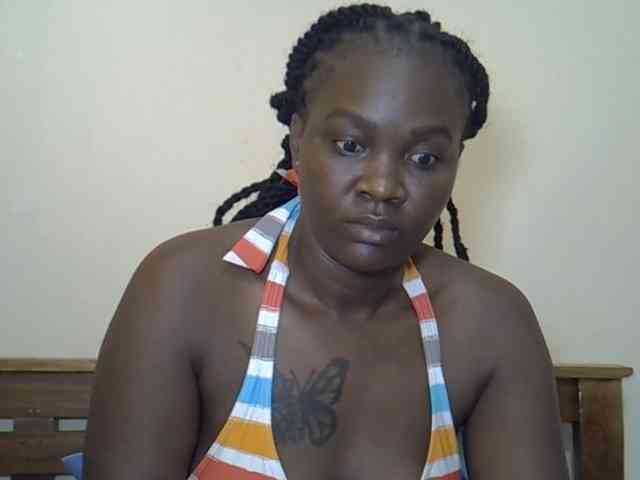 Prettyliz30 webcam