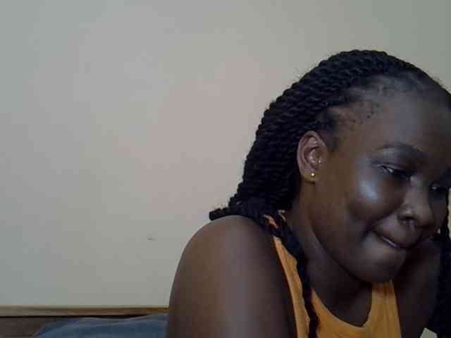Prettyliz30 webcam