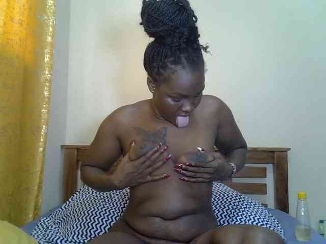 Prettyliz30 webcam
