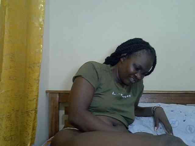 Prettyliz30 webcam