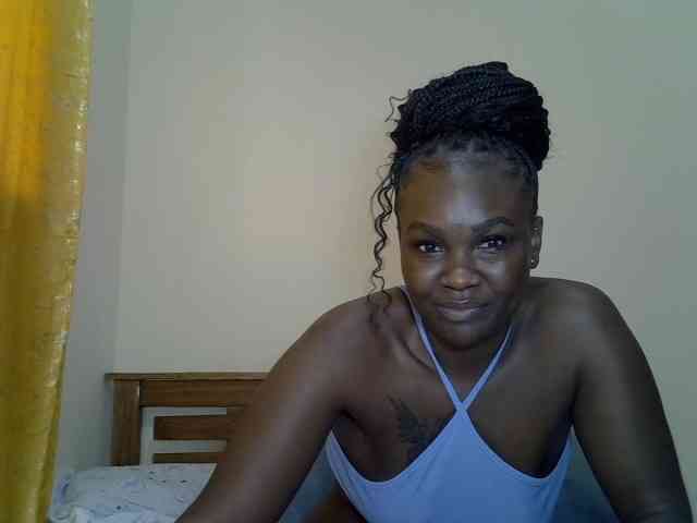 Prettyliz30 webcam