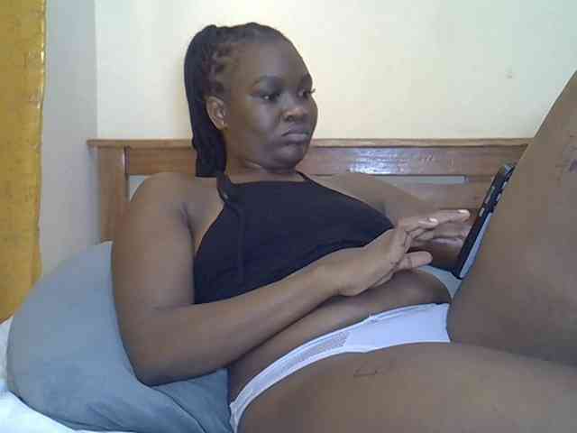 Prettyliz30 webcam