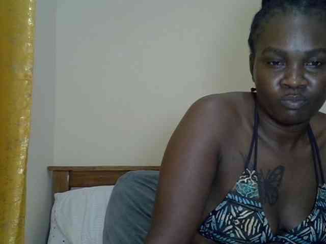 Prettyliz30 webcam