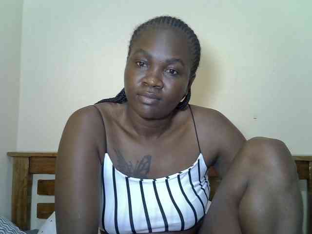 Prettyliz30 webcam