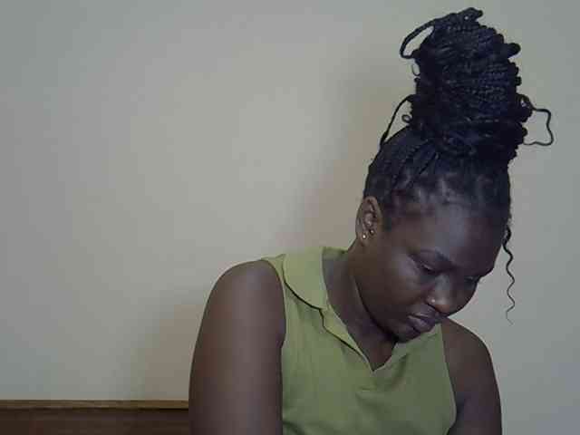 Prettyliz30 webcam