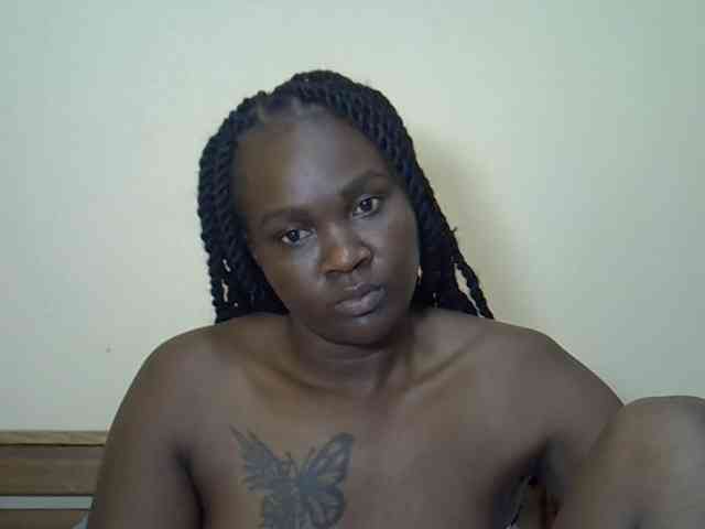 Prettyliz30 webcam