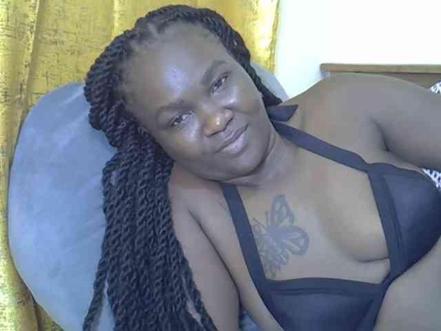 Prettyliz30 webcam