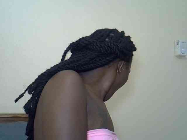 Prettyliz30 webcam
