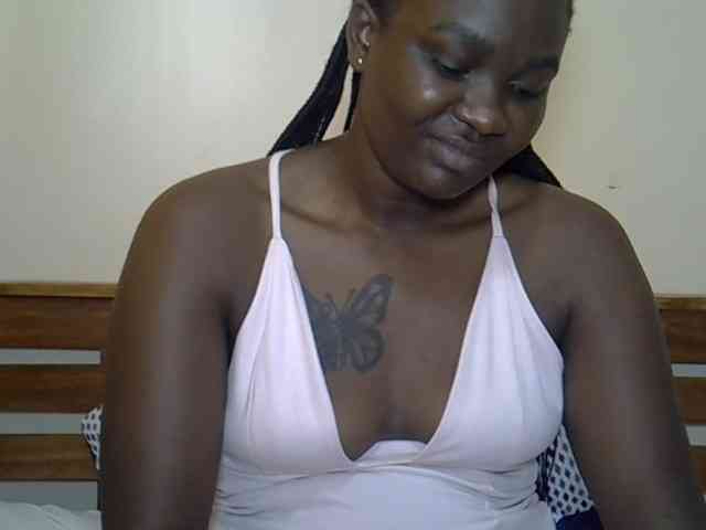 Prettyliz30 webcam