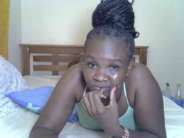Prettyliz30 webcam