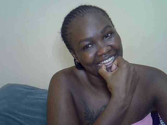 Prettyliz30 webcam