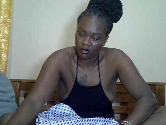 Prettyliz30 webcam