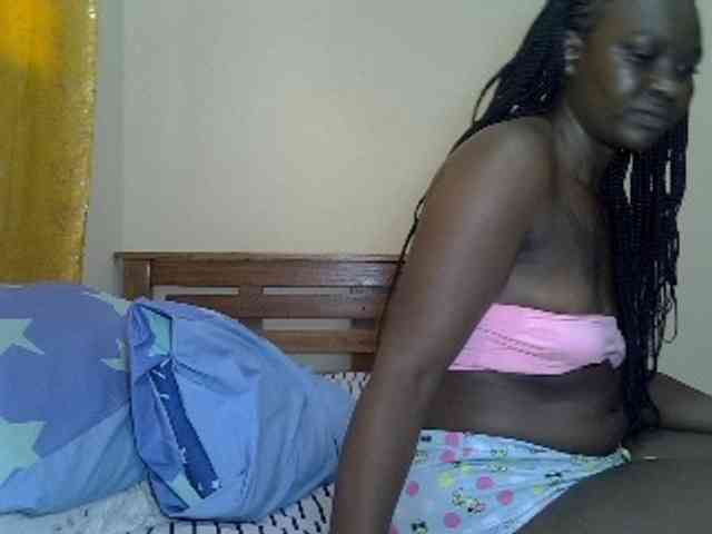 Prettyliz30 webcam