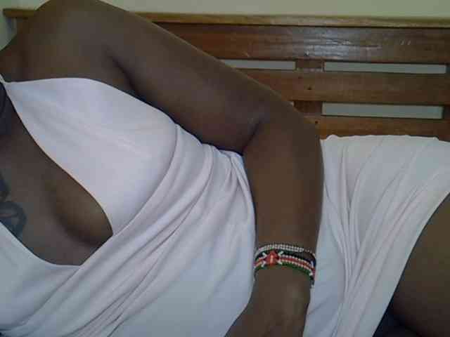 Prettyliz30 webcam