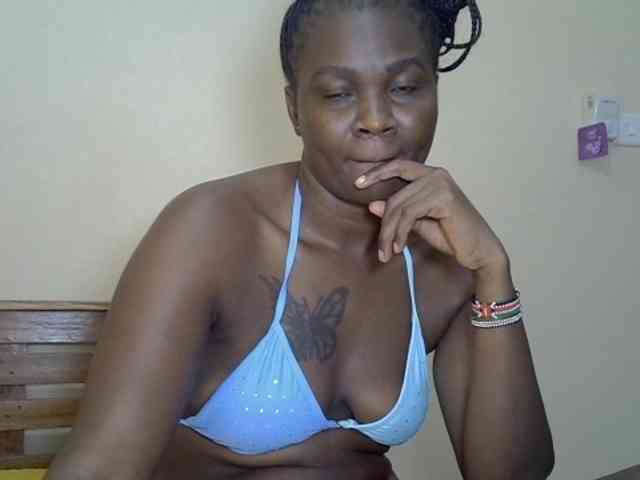 Prettyliz30 webcam