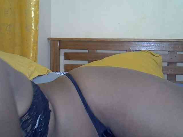 Prettyliz30 webcam