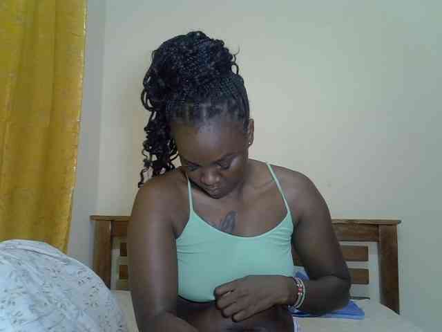Prettyliz30 webcam