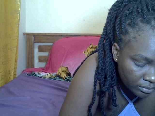 Prettyliz30 webcam