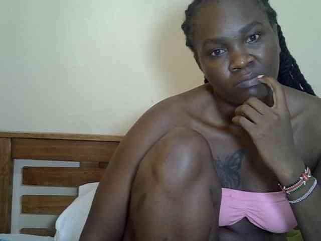 Prettyliz30 webcam