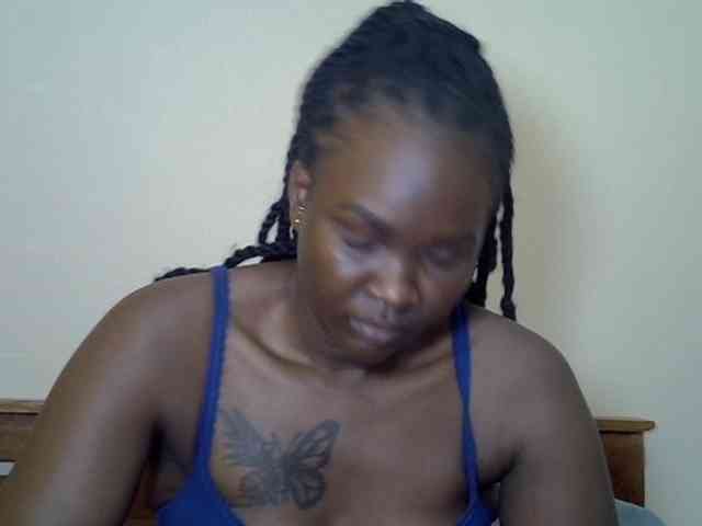 Prettyliz30 webcam
