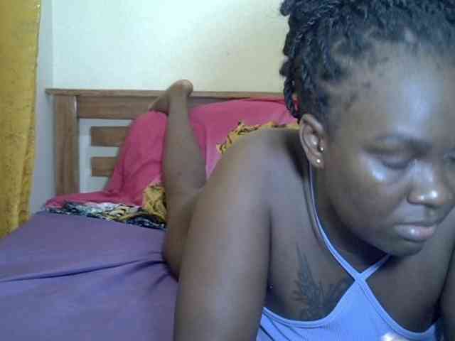 Prettyliz30 webcam