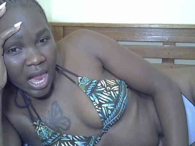 Prettyliz30 webcam