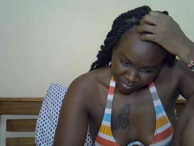 Prettyliz30 webcam