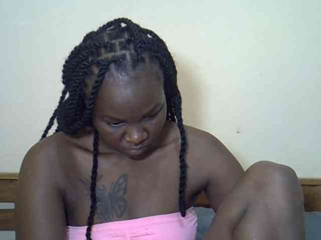 Prettyliz30 webcam