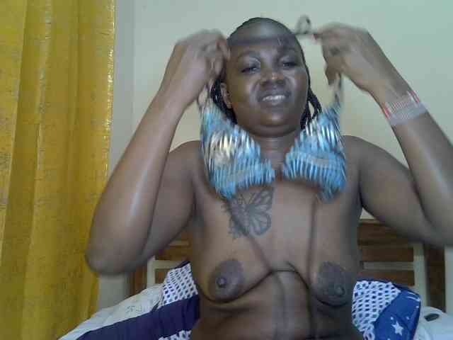 Prettyliz30 webcam