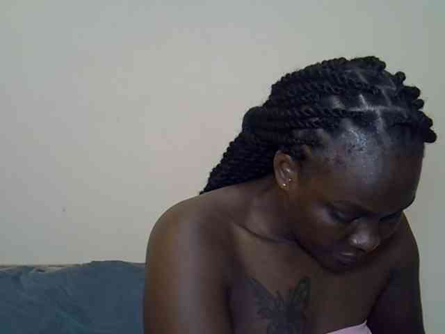 Prettyliz30 webcam