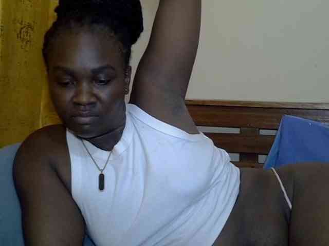 Prettyliz30 webcam