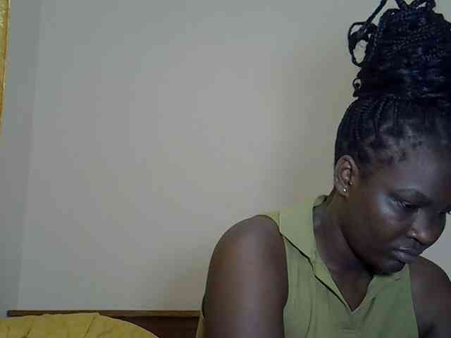 Prettyliz30 webcam