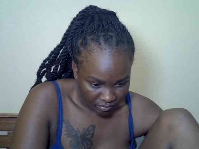 Prettyliz30 webcam