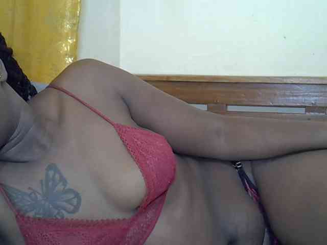 Prettyliz30 webcam